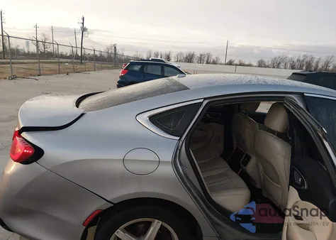 2015 Chrysler 200 C z USA, uszkodzony, nr VIN 1C3CCCCB7FN520537